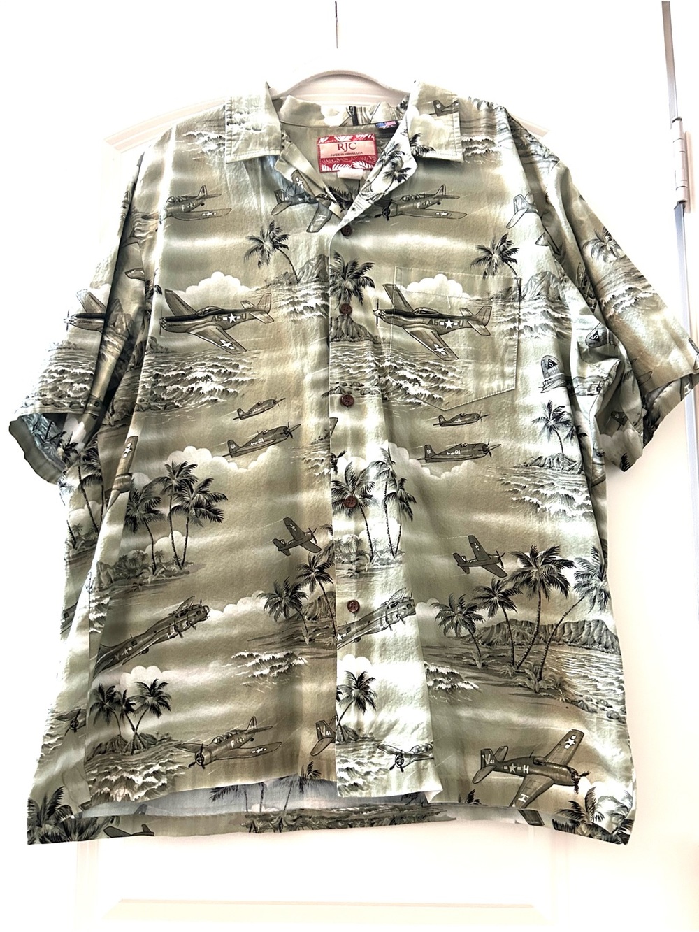 VTG RJC Made in Hawaii USA 100% Cotton Aviation WWII Camp Shirt. Airplane. Beach